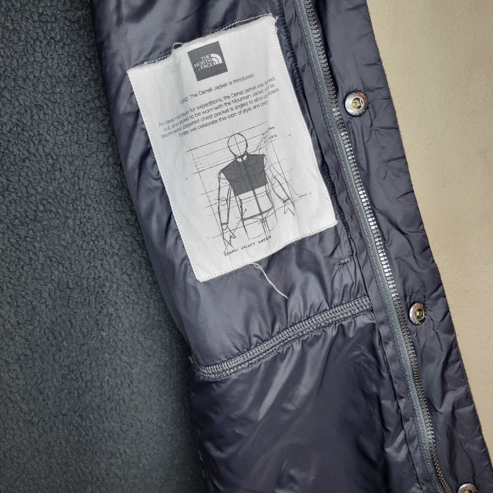 The North Face Men's Gray Jacket - Picture 13 of 16